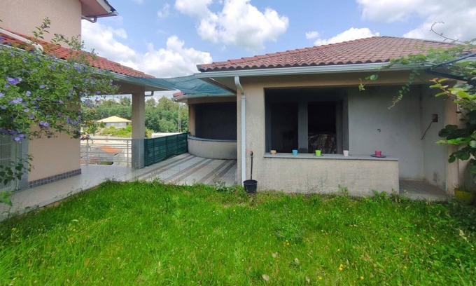 Castro Daire Casa | Casa Guerreiro in Mões