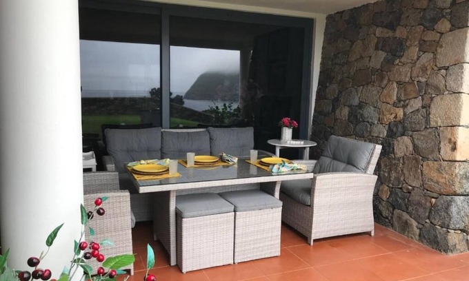 Angra do Heroismo Casa | Casa de Ana María: moderna y hermosa con vistas al océano Atlántico y a la ciudad