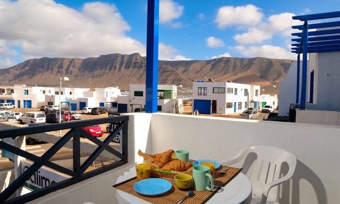 Caleta de Famara Chalet De Esquí | Casa Hespi-vista a la playa de Famara
