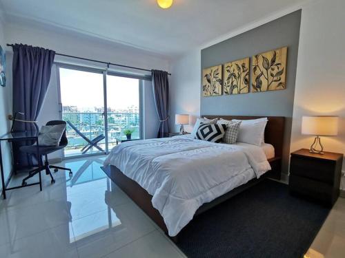 Bella Vista Apartamento | Casa HJP - Rooftop Pool, Gym, Balconies,