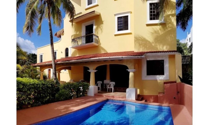 Colonia Centro Casa | Casa Izamal - 4 Large Suites, Private Pool, Walking Distance to Restaurants