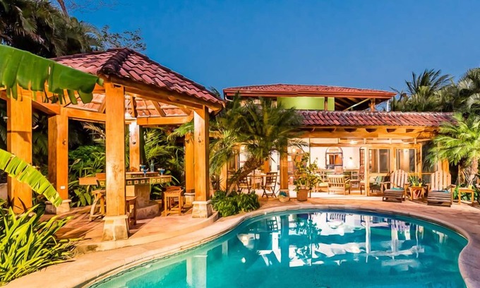 Junquillal Casa | Casa Juliana: Reformado Vista al Mar Villa, Playa Junquillal, Guanacast