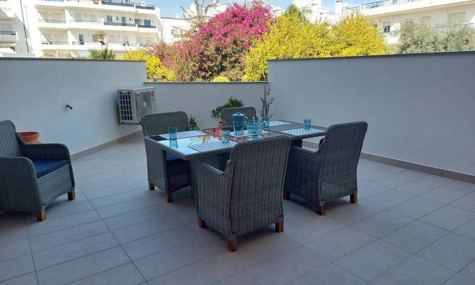 Tavira Apartamento | CASA JUNE – RUA ORLANDO RIBEIRO – TAVIRA