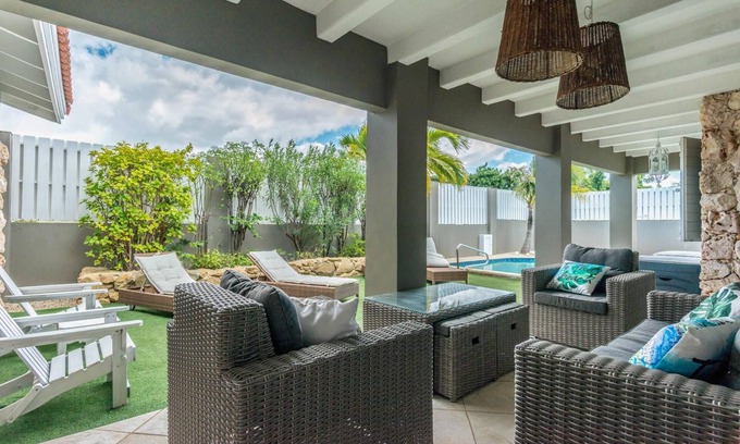 Washington Villa | Casa Karlina in Noord