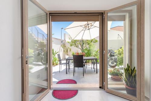 Cabras Casa | Casa L'ANGOLO FIORITO