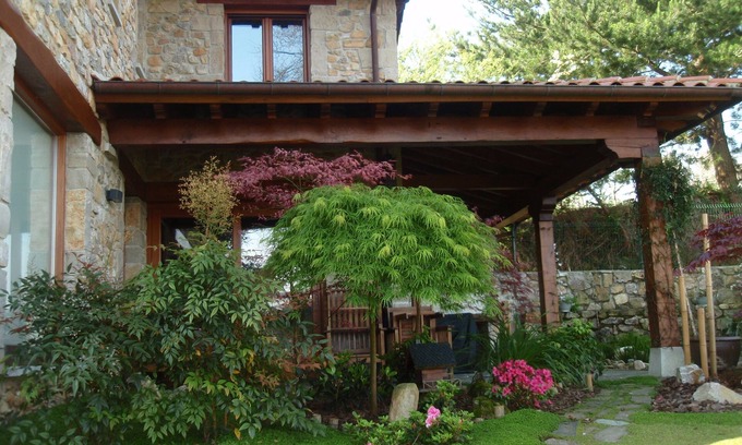Prado Casa | Casa La Marina. Berbes. Finca 3000 m2, parking, vistas mar/montaña, golf 500 m