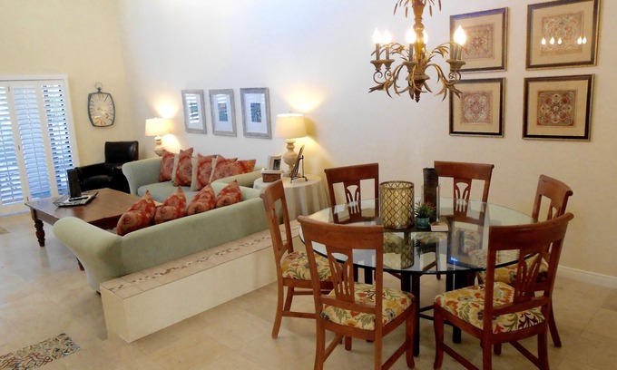 La Quinta Condominio | Casa La Quinta! RELAX, Spa, Golf, Tenis, Dine, Piscinas, caminata, bicicleta, Tienda, Concierto