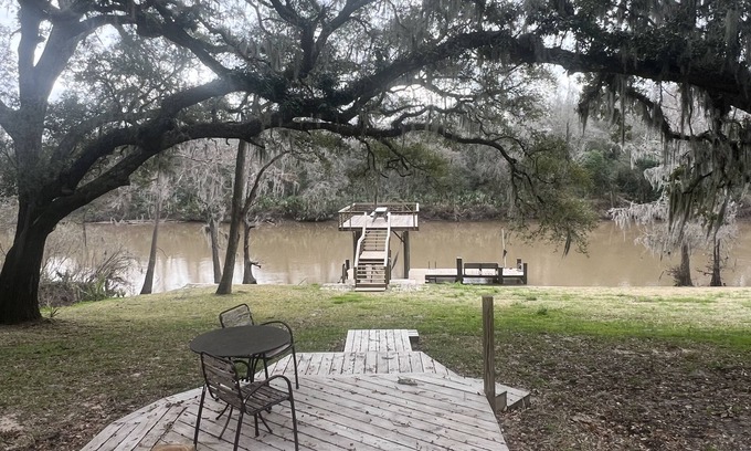 Wild Peach Village Casa | Casa Laney!