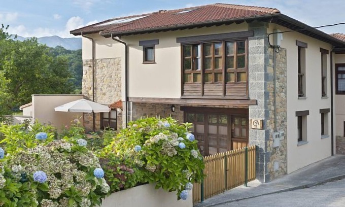 Villar de Huergo Cabaña | Casa Larrionda 31. Dos casas en una.