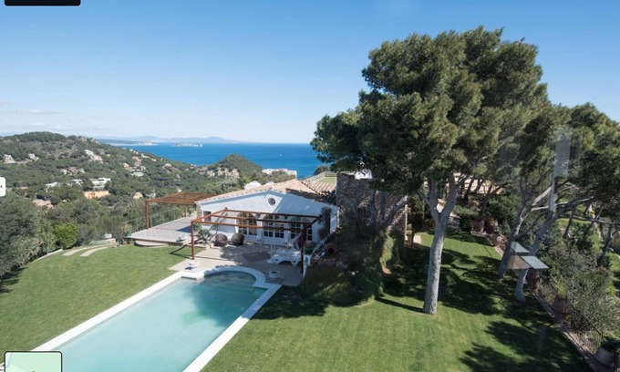 Aiguablava Casa | Casa Las Flores - Begur - first line, beach access.