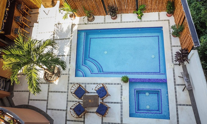 Centro Apartamento | Casa Linda - Ground floor 1 bed Seaside apartment in Zihuatanejo with pool