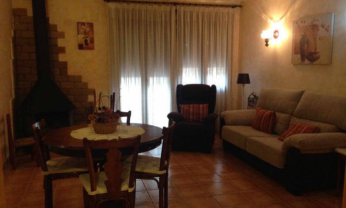 Beceite Apartamento | Cómodos apartamentos en un entorno privilegiado de montañas y ríos, PetFriendly