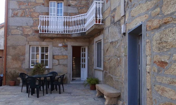 Larino Casa | Casa Lore - Casa para 5 en Lariño