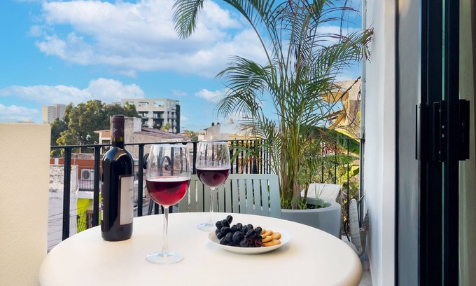 Colonia 5 de Diciembre Apartamento | Casa Loro Azul PV Unit 4 NEW with Rooftop pool 1BD Studio for rent in 5 de Dicie