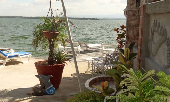 Cienfuegos Casa | Casa Los Delfines
