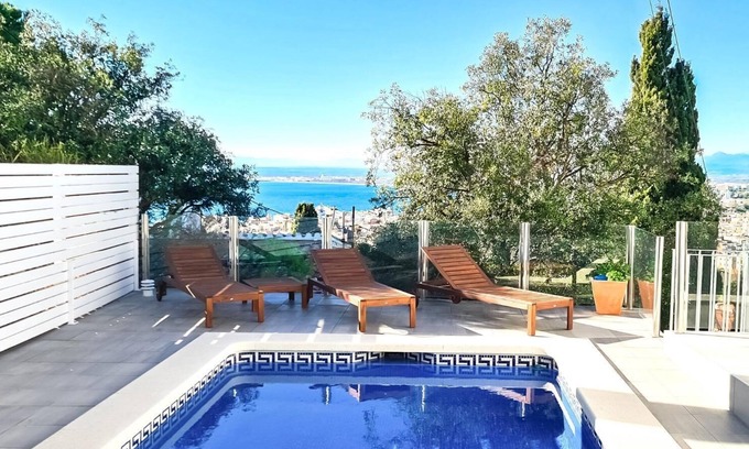 Roses Town Center Villa | CASA LOTTCHEN : Villa with private swimming pool, sea view - 3 bedrooms for 6