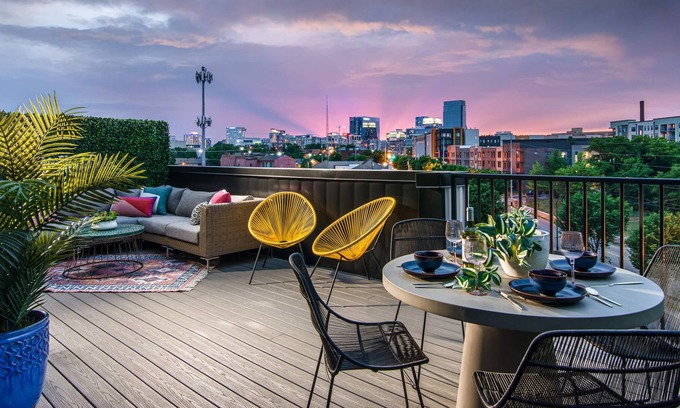 Rolling Mill Hill Condominio | Casa Lulu Studio ♥ Private Luxury Rooftop ~ Skyline Views ~ 5min to Broadway