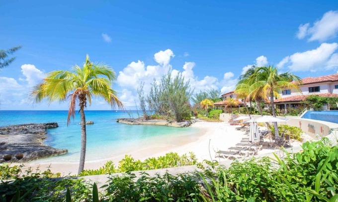 George Town Casa | Casa Luna 15 by Grand Cayman Villas & Condos