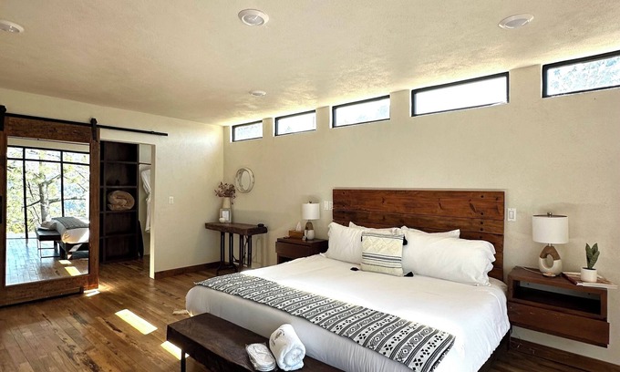 Zacatlan Apartamento | Estancia a la orilla del acantilado... Ideal para parejas! Casa Madera 1A