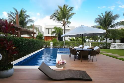 Jenipabu Casa | Casa Malu 5 Suítes 50 Metros do MAR Guarajuba-BA
