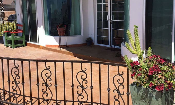 Playas de Rosarito Villa | Casa Mar Bella - Casa frente al mar - Piscina - Jacuzzi - Fogón