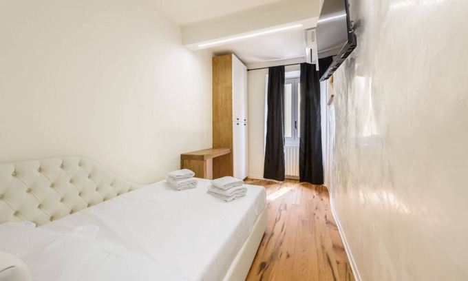 Santo Spirito Apartamento | Casa Maria in Florence by Mmega