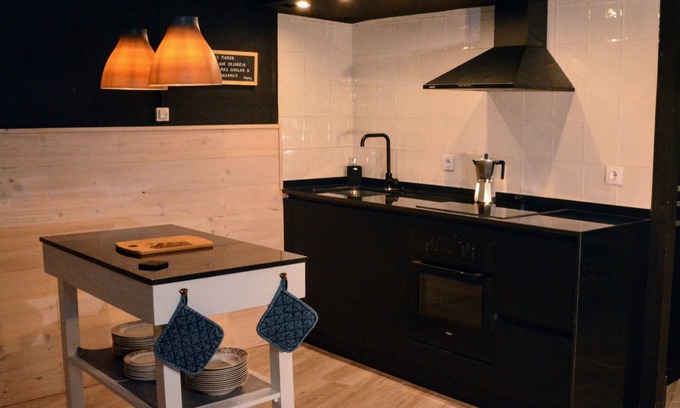 San Asensio Chalet De Esquí | MARICHELVAS, 4 habitaciones dobles todas con baño