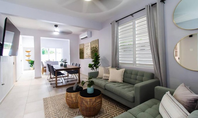 Camaceyes Casa | Casa Marilina Aguadilla w/Pool