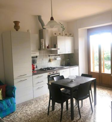 La Villa Apartamento | Casa Marina - appartamento sulla Via Francigena, vicino a Monteriggioni