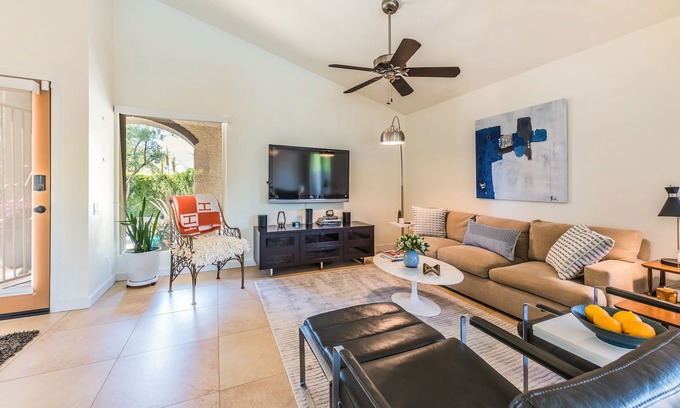 Palm Springs Casa | Casa Mesquite - Lovely Bungalow in S Palm Springs