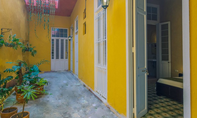 Old Havana Casa | Casa Mi Tierra