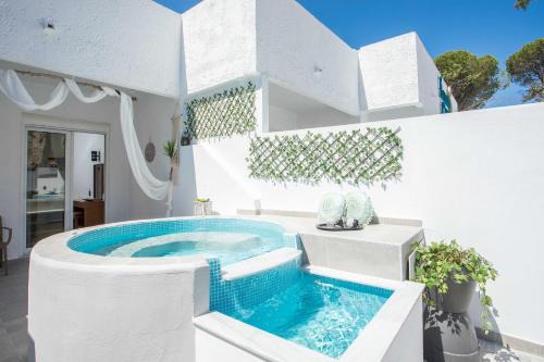 Faliraki Hotel | CASA MIKELE by Sarikas - SEA SIDE SUITES and STUDIOS -adults only