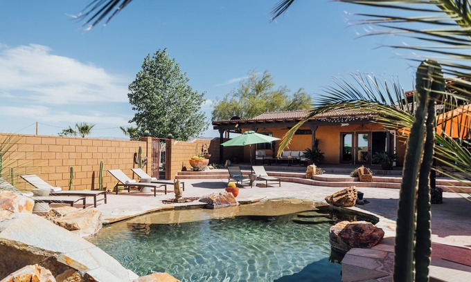 Joshua Tree Casa | Casa Milagros 5BR Pool Game Room Hot tub AC Desert views Sleeps 12