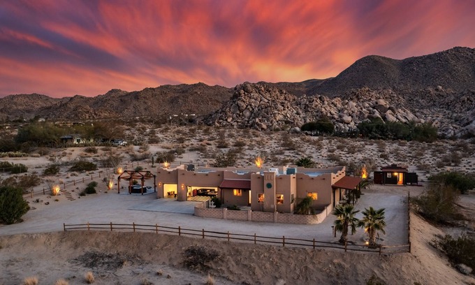 Panorama Heights Casa | Casa Milla by Fieldtrip | 5-Acre Custom Estate with Spa & Boulder Views