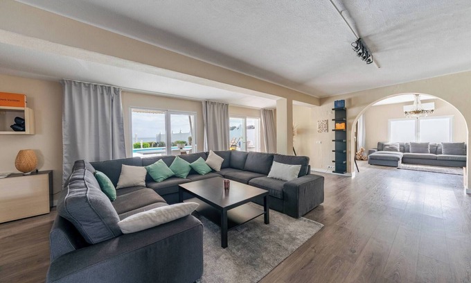 Guadalmina Villa | Casa Mimosa en primera línea de playa
