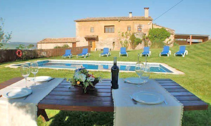Gironella Villa | Casa Miró - Beautiful Holiday Villa w/ 8 bedrooms. Indoor + Outdoor Pool.