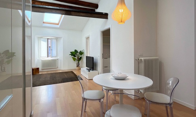Lecco Apartamento | Casa Moira - Affitti Brevi Italia