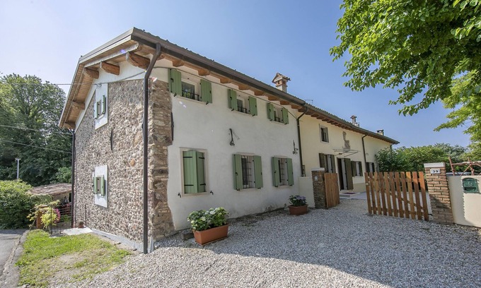 Montioni Casa | Casa Mondragon In Lazise, Lazise, Italy