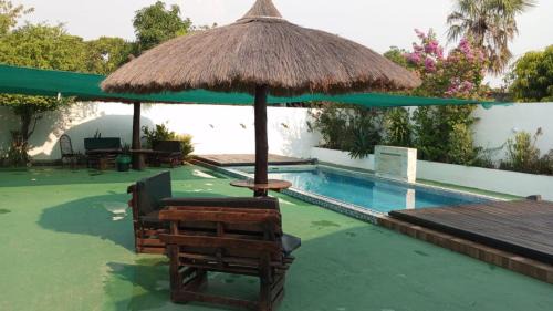 Limpio Apartamento | Casa mono ambiente y piscina.