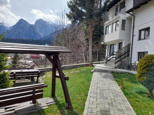 Busteni Casa | Casa Morarului