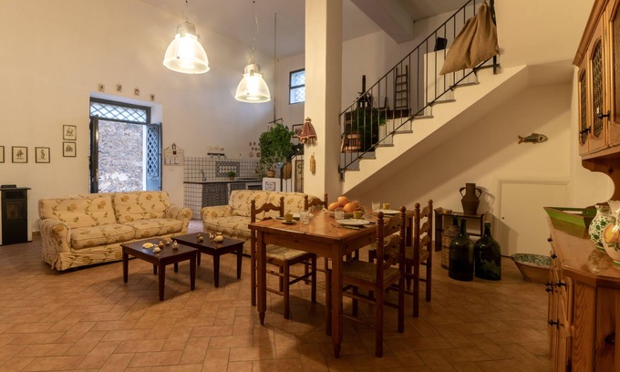 Belpasso Villa | Casa Museo A' Rina; en las laderas del Etna con vistas panorámicas y wifi gratis