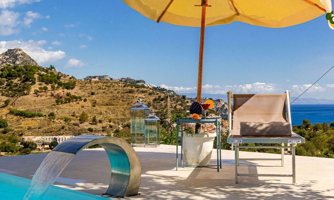 Giardini Naxos Apartamento | Casa Musica - Panoramic Apartment
