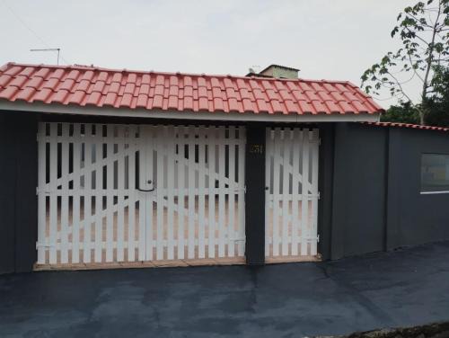 Itanhaem Casa | Casa na praia com piscina e churrasqueira