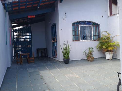 Mongagua Casa | Casa na praia com suite para temporada