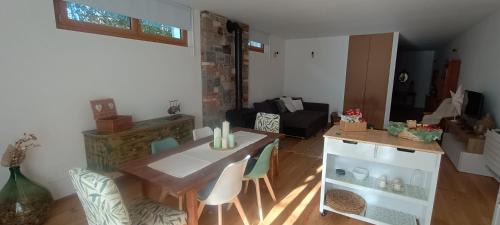 Gemonio Apartamento | Casa Noa, appartamento con giardino privato