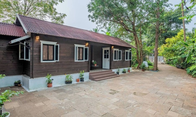 Marra Casa | Casa Nona- Peaceful Wooden Cottages in North Goa