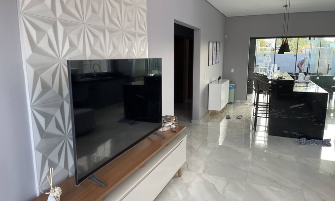 Pardinho Casa | Casa Novíssima de Alto Padrão no Cond. Ninho Verde II