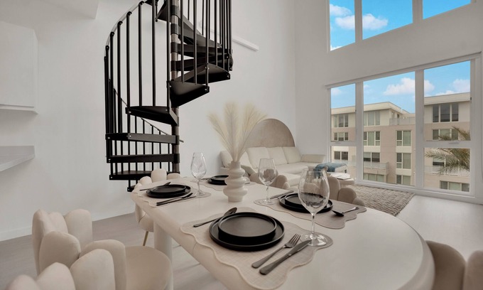 Sovana Casa | Casa Nube | Sky Loft Retreat in Las Vegas