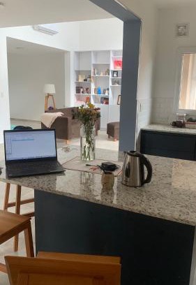 Santa Rosa Casa | Casa nueva estilo moderna, muy luminosa