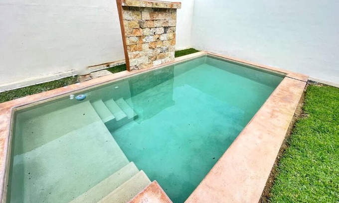 Conkal Casa | Casa Otavia, con alberca para 6 huéspedes y mascotas